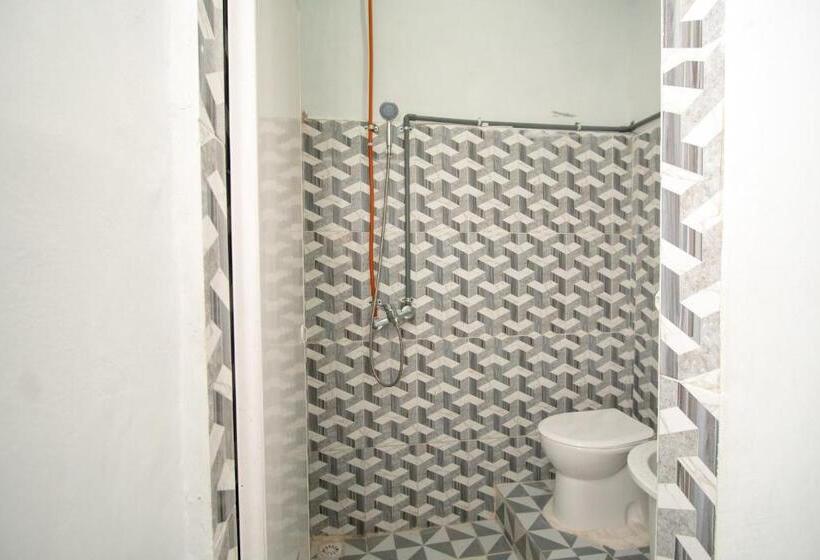 Отель Reddoorz Syariah Near Danau Lut Tawar Takengon 2