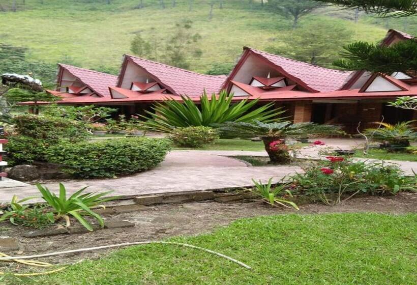 בית מלון כפרי Roman Sinasi