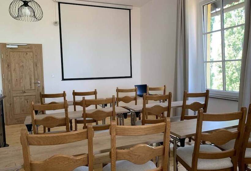 هتل Sibon Wine & Spa Resort Jeruzalem