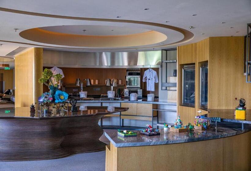 Hyatt Regency Hainan Ocean Paradise Resort