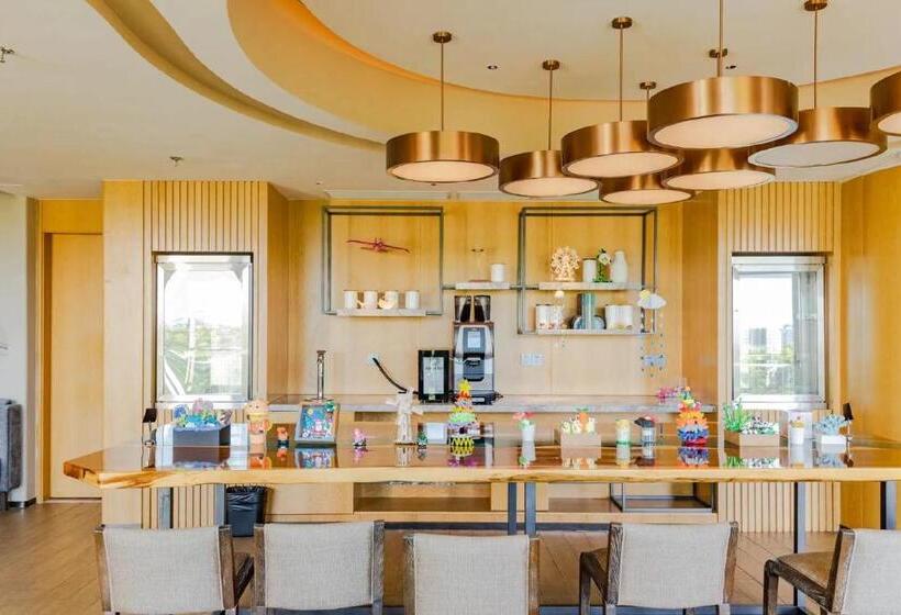 Hyatt Regency Hainan Ocean Paradise Resort