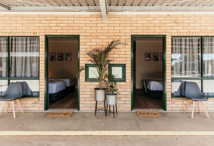 مُتل Oasis Motor Inn Blackall