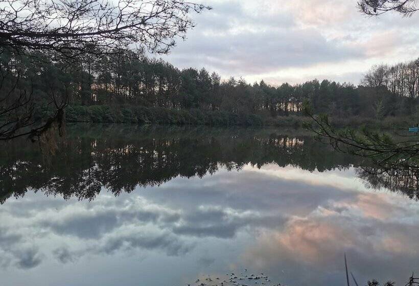 بنسيون Le Domaine Du Château De Launay Guen