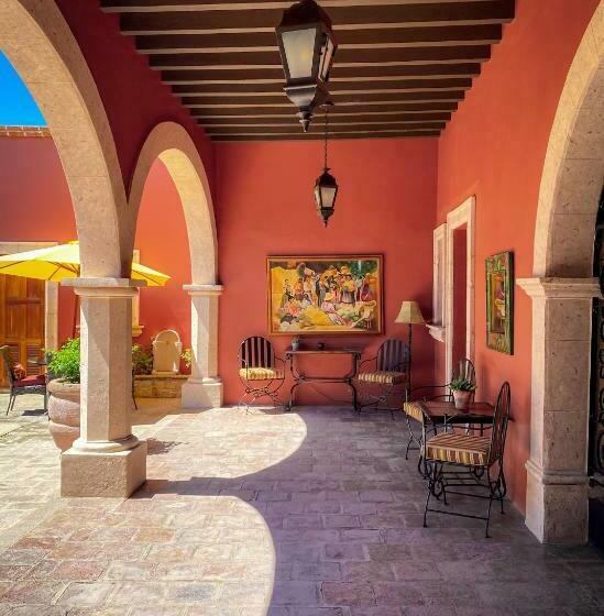 פנסיון Ito álamos