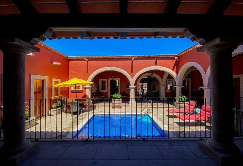 פנסיון Ito álamos