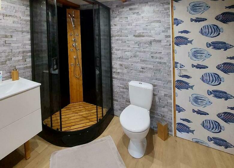 بنسيون Joli Studio Avec Terrasse, 2km A79, 6km Le Pal