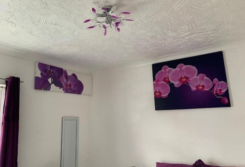 Пансион Red Rose Self Service