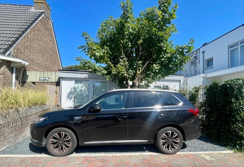 پانسیون Royal Green