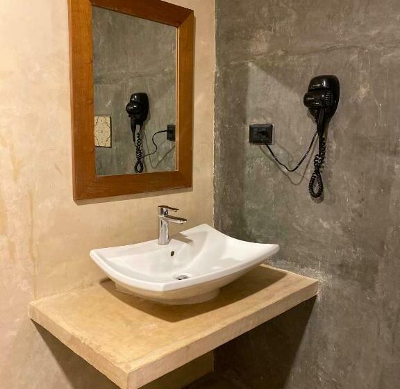 فندق صغير Ariché Valladolid Hotel & Hostal