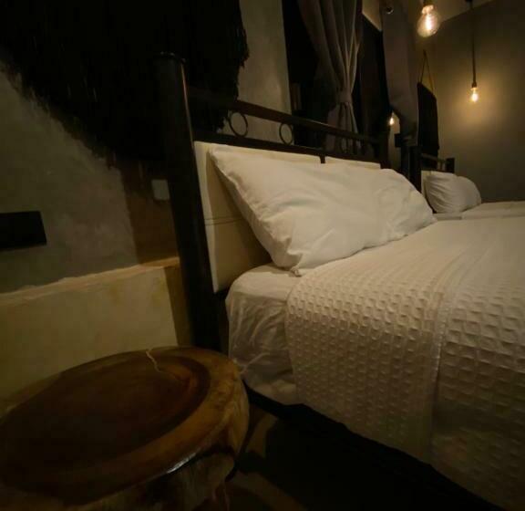 فندق صغير Ariché Valladolid Hotel & Hostal