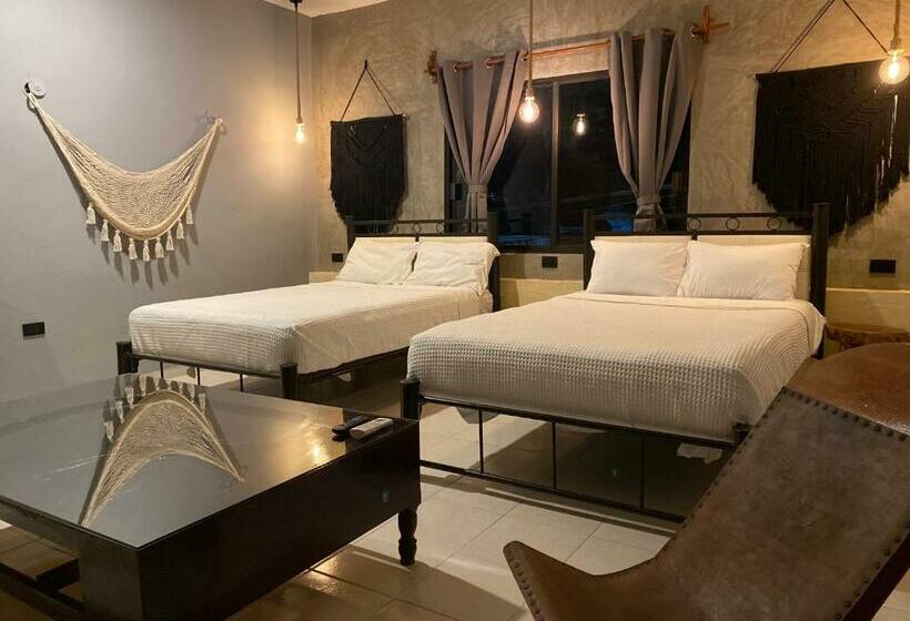 فندق صغير Ariché Valladolid Hotel & Hostal