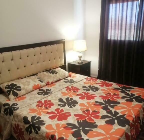 هاستل Petra Planet