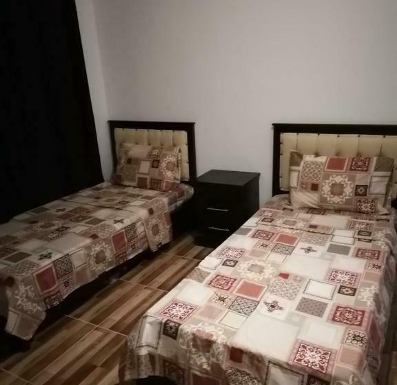 هاستل Petra Planet