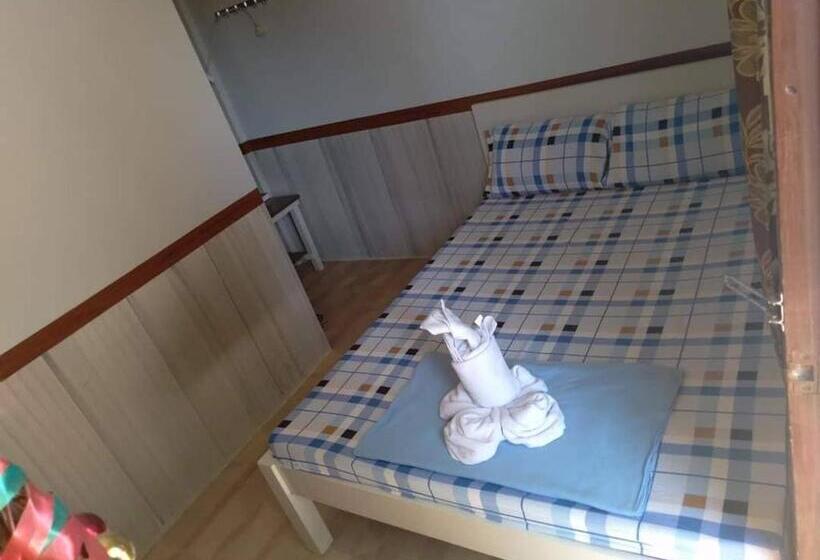 هاستل Sealey S Inn