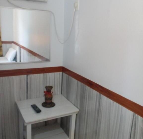 هاستل Sealey S Inn