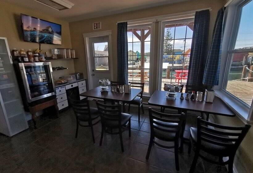 Общежитие The Inn At Fisherman S Cove