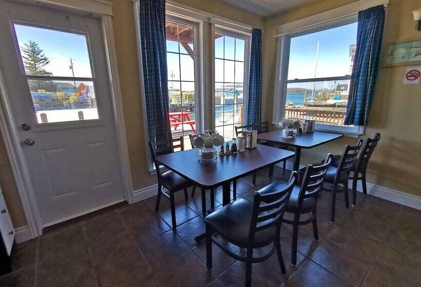 Общежитие The Inn At Fisherman S Cove