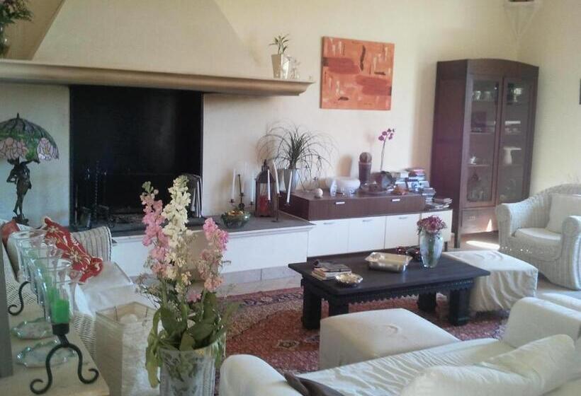 مبيت وإفطار Acquasale