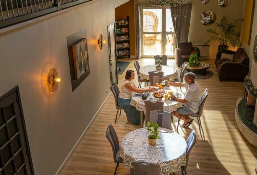 مبيت وإفطار Clos Du Marais