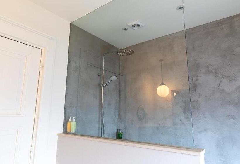 Bed and Breakfast Guesthouse Thoez