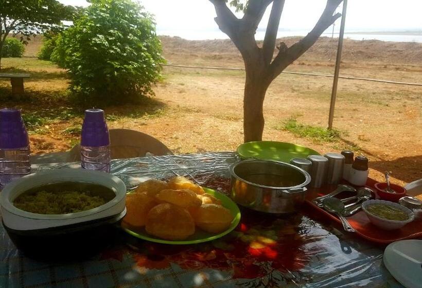 צימר Jungle Trailz Kabini