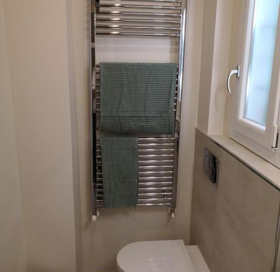 تختخواب و صبحانه Morandi S