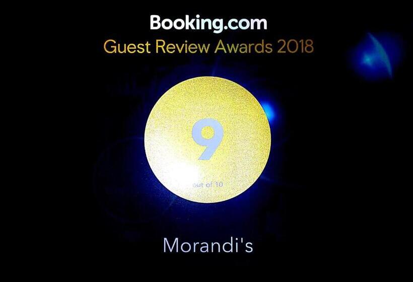 تختخواب و صبحانه Morandi S