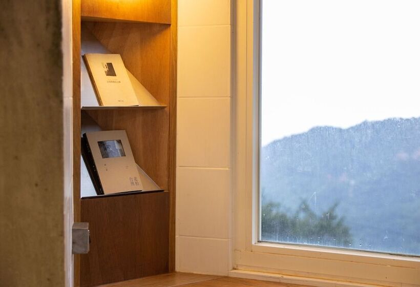 تختخواب و صبحانه Owlstay Jiufen Green Ray   故事所 山中夢遊 九份綠光