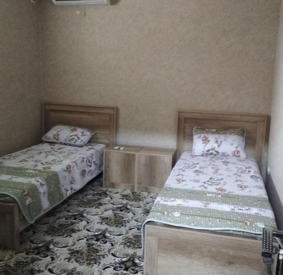 צימר Uvaysiy Family Guest House