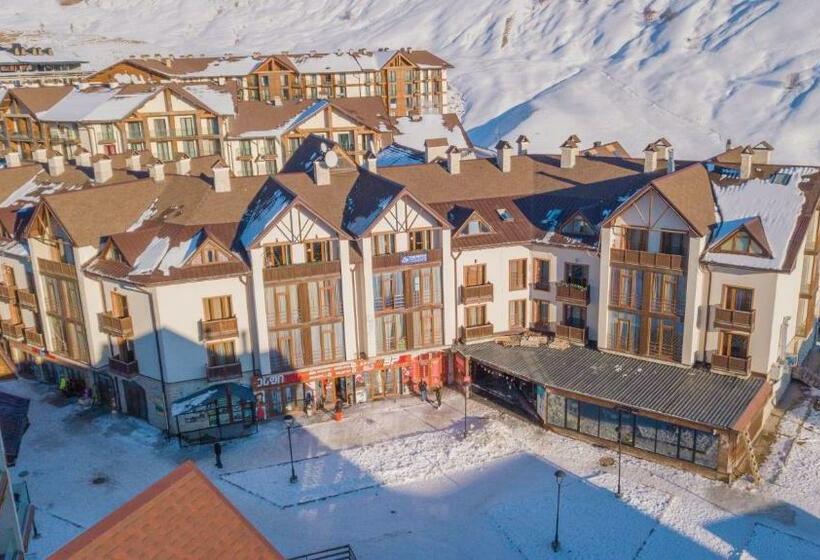 Hostel Gudauri Adventure