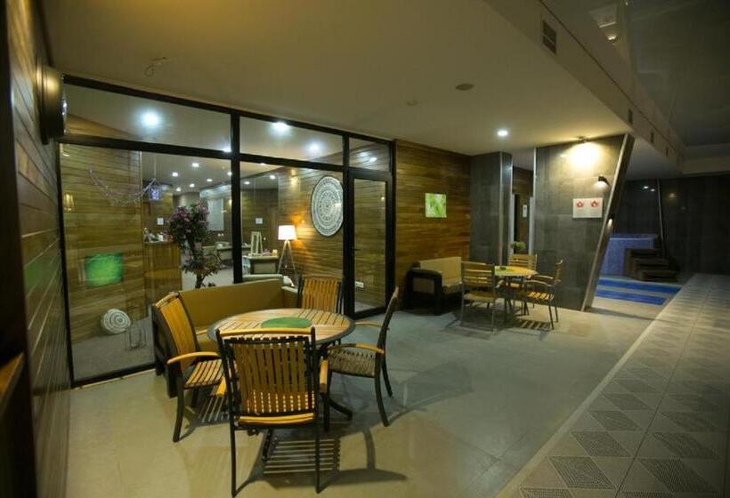 Hostel Gudauri Adventure