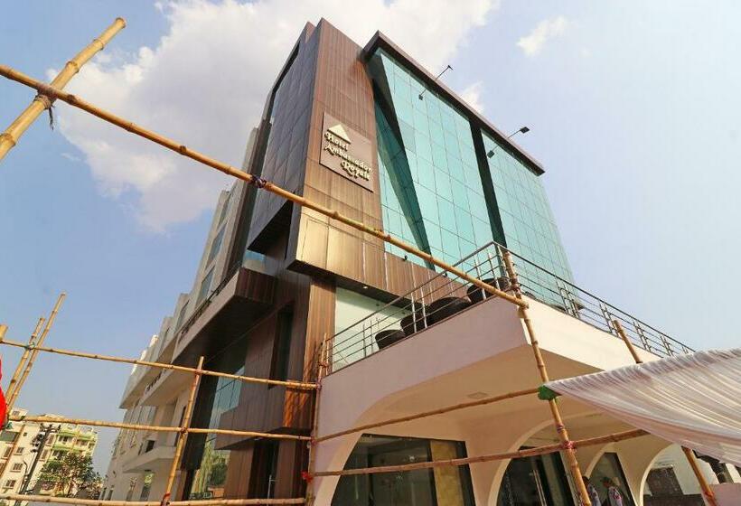 בית מלון כפרי Ambassador Royale