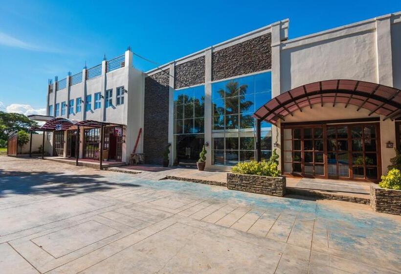 هتل Balai Carmela