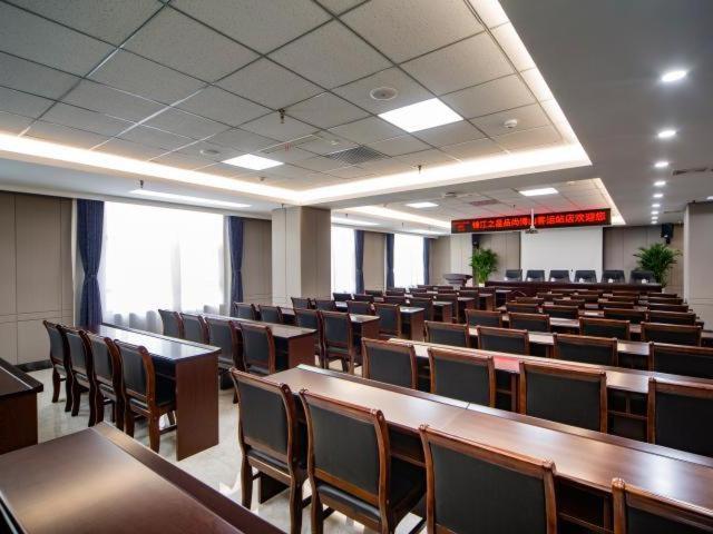 בית מלון כפרי Jinjiang Inn Select Zibo Boshan Passenger Station Branch
