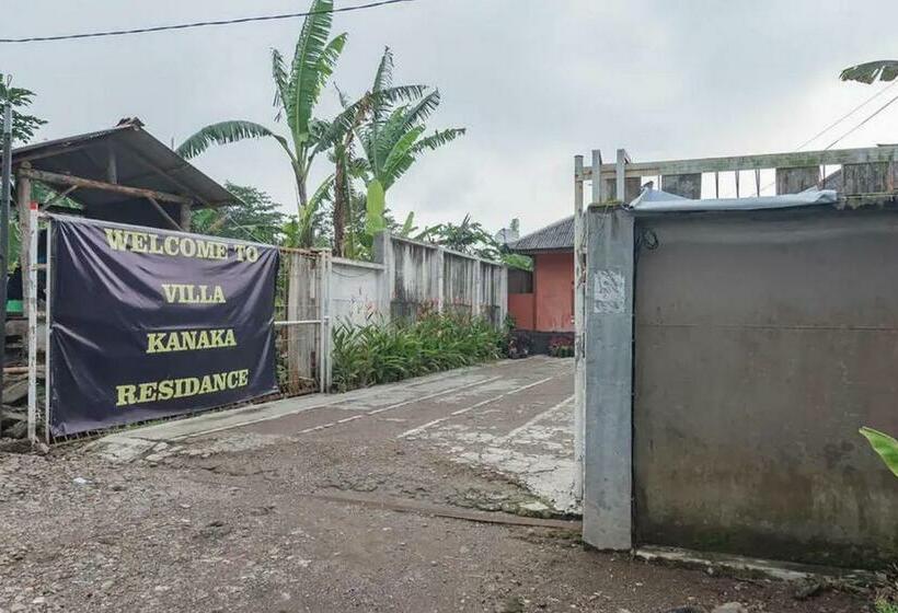 בית מלון כפרי Kanaka Residence Mitra Reddoorz