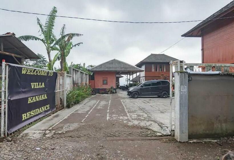 בית מלון כפרי Kanaka Residence Mitra Reddoorz