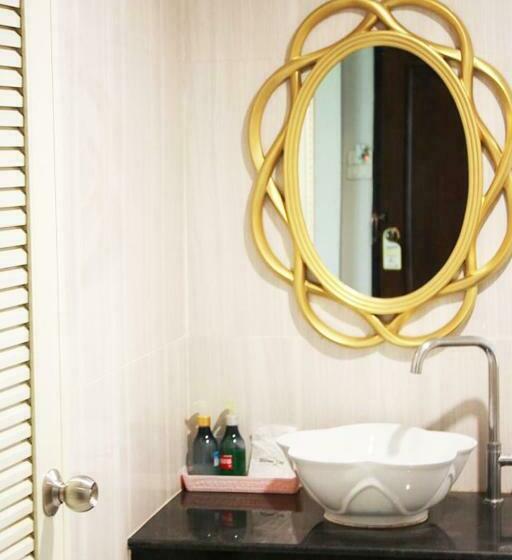 Отель Rittiboon Vintage Phare