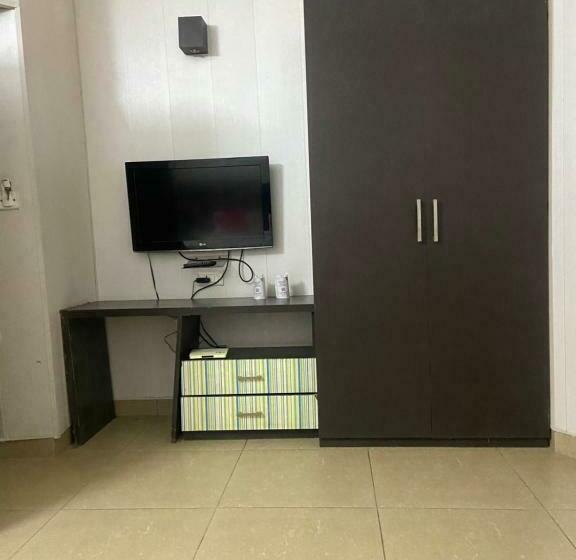 호텔 Rudraksh Resort And