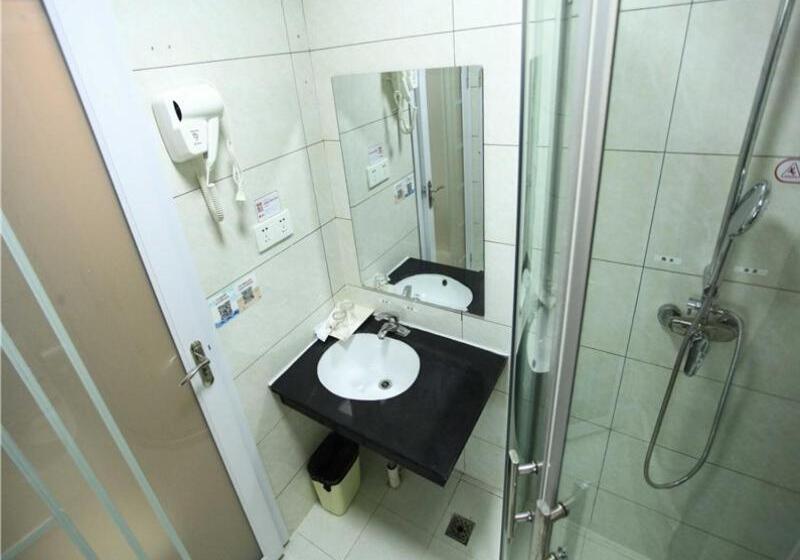 Отель Shell Xuzhou Suining County East Bus Station