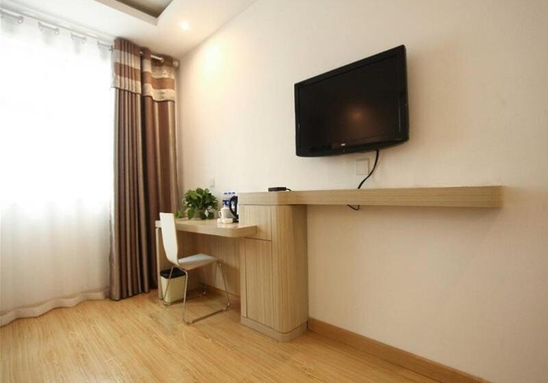 Отель Shell Xuzhou Suining County East Bus Station