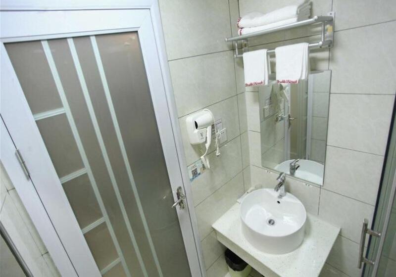 Отель Shell Xuzhou Suining County East Bus Station