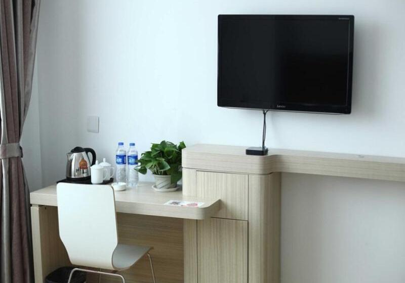 Отель Shell Xuzhou Suining County East Bus Station