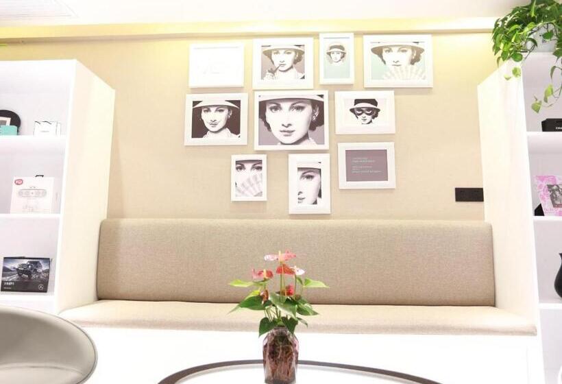 هتل Xana Lite Guiyang Flower Orchard Petronas Twin Towers