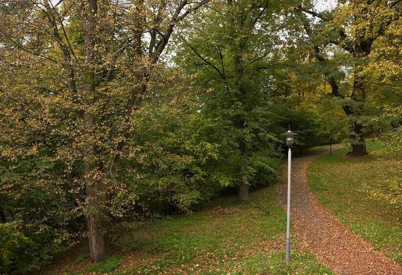 בית מלון כפרי Zámek Poruba