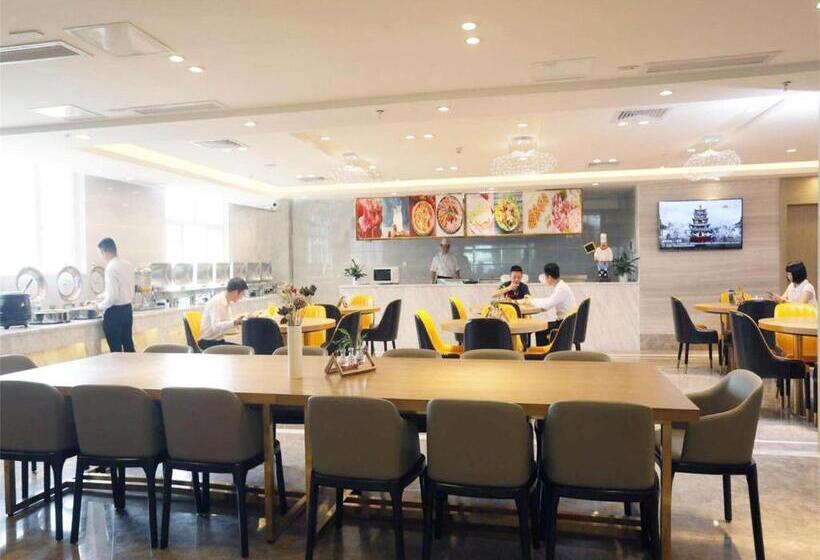 Kyriad Hotel Shenzhen Pingdi Low Carbon City