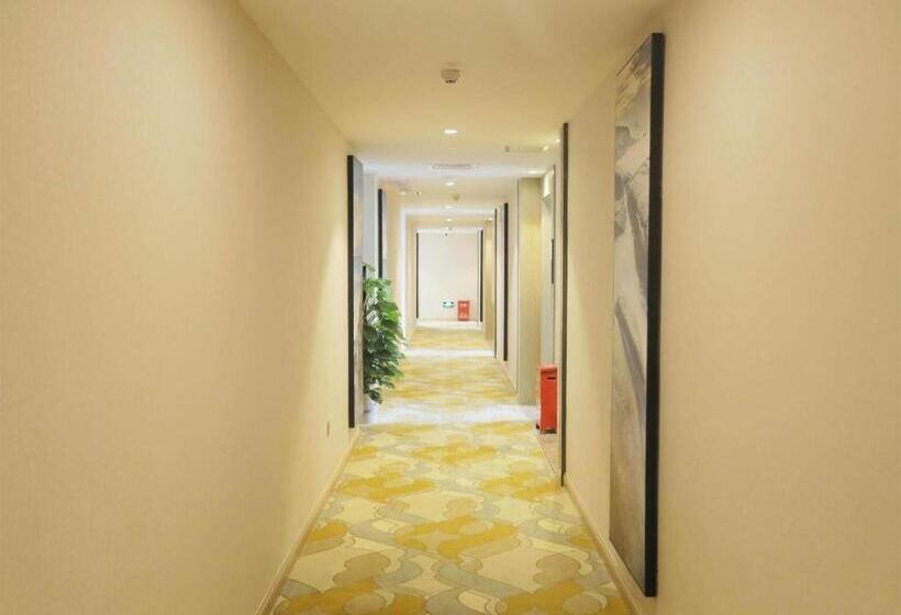 Kyriad Hotel Shenzhen Pingdi Low Carbon City