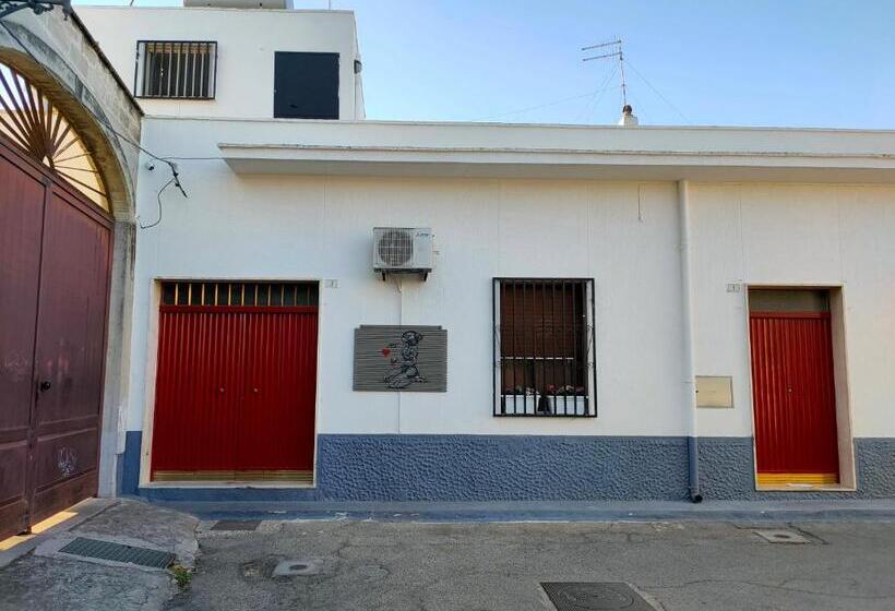 بنسيون Casa Vacanza In Pieno Centro Storico Vicino Ostuni E La Riserva Di Torre Quaceto