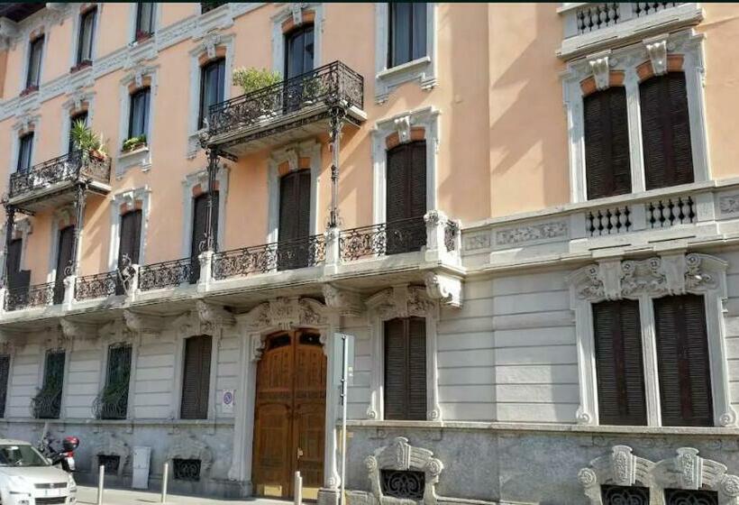 膳宿费 Design Ampio E Luminoso