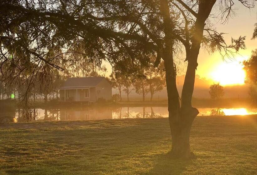 بنسيون Farm Cottage Close To Dubbo