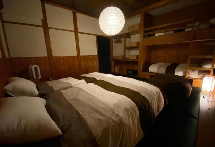 بنسيون Heidi Guest House